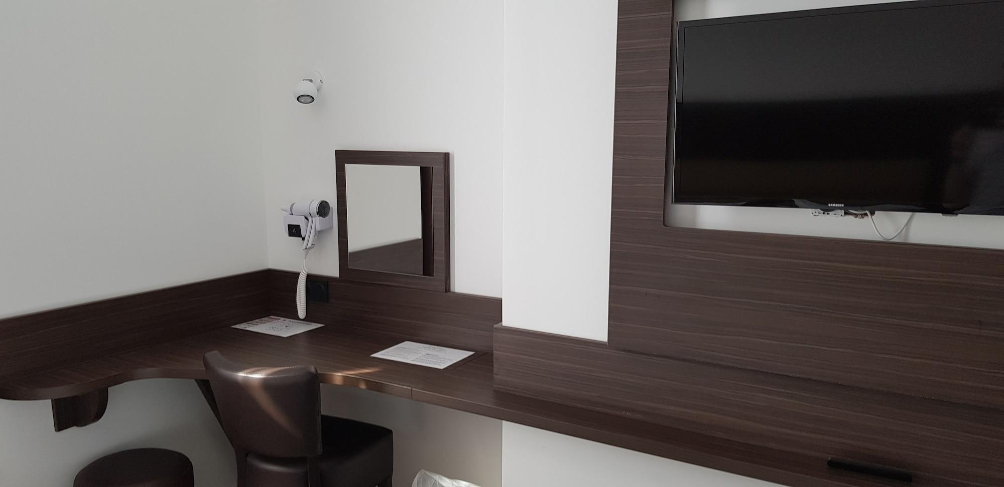 Annexe Hotel